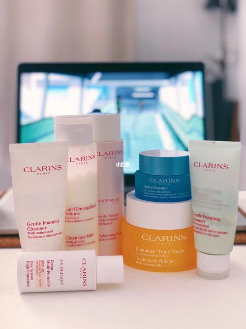 clarins嬌韻詩(shī)面部及身體產(chǎn)品護(hù)手霜最好用